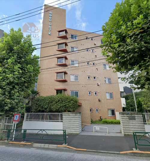 西落合ローヤルコーポ外観１｜西落合ローヤルコーポは昭和52年築、6階建てのマンションです。新青梅街道沿いです。大江戸線「落合南長崎」駅から徒歩5分圏内、哲学堂公園徒歩10分圏内です。