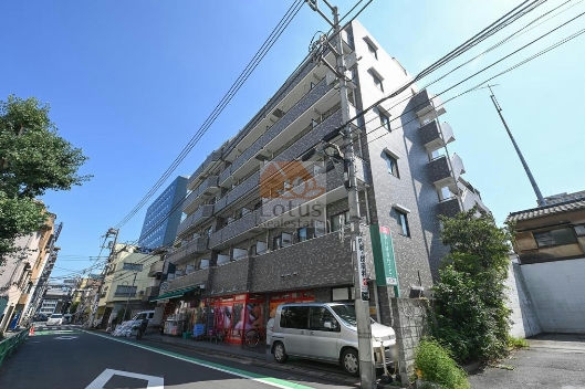 サンセール神楽坂外観１｜サンセール神楽坂は神楽坂に近い西五軒町にあります。また目の前には区立江戸川小学校があり、落ち着いた住宅街です。