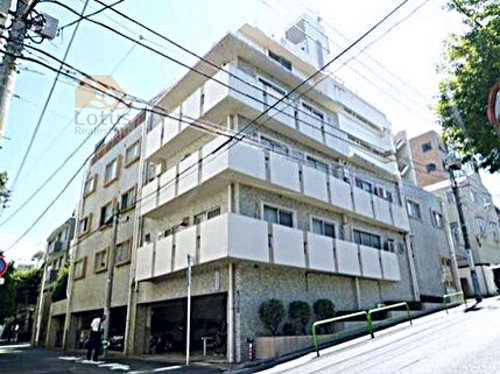 ハイネス南麻布は昭和48年築、8階建てのマンションです。仙台坂に面した立地で、麻布十番駅、広尾駅が利用可です。