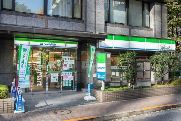 ファミリーマート 大森ベルポート前店