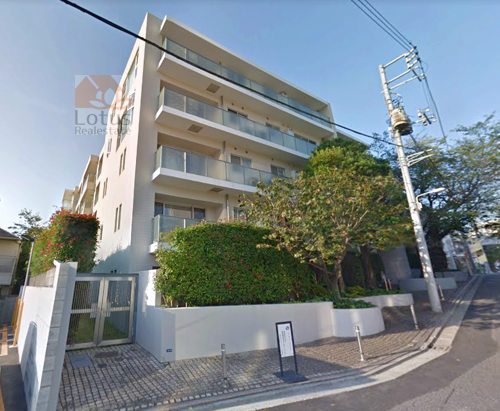 神宮前５丁目ブランシェ外観２｜神宮前五丁目ブランシェは平成14年築、5階建てのマンションです。渋谷駅、表参道駅から徒歩10分圏内にある閑静な住宅街に立地します。
