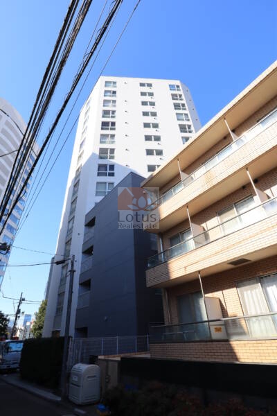 トゥールブランシュ麻布外観3｜日比谷線「広尾」駅、大江戸線他「六本木」駅、南北線他「麻布十番」駅が利用できます。