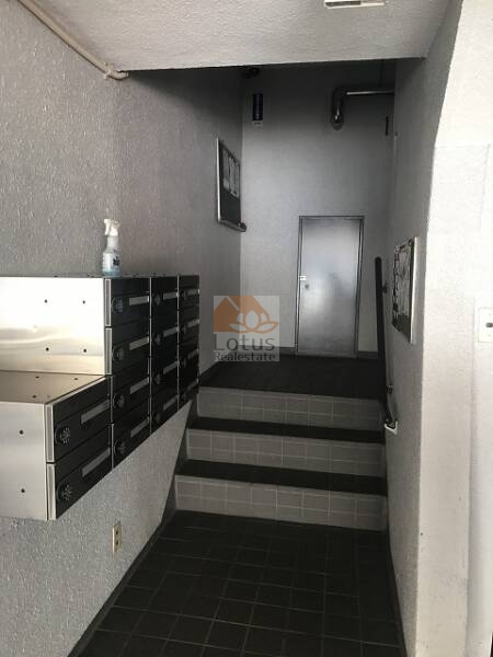 三軒茶屋ダイヤモンドマンション共用部２｜エレベーターはありません。