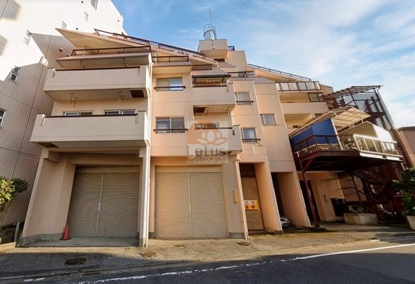 グリーンコーポ赤羽外観１｜グリーンコーポ赤羽は1980年（昭和55年） 5月築、5階建てのマンションです。エレベーターはありません。