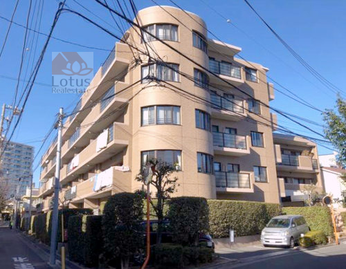 ガーデンホーム幡ヶ谷外観１｜ガーデンホーム幡ヶ谷は平成9年築、5階建てのマンションです。周辺は閑静な住宅地です。京王線「幡ヶ谷」駅、「笹塚」駅が利用可です。