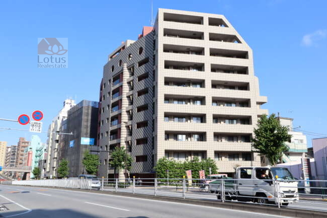 クレアトール亀戸外観1｜クレアトール亀戸は２００３年築の１０階建てマンションです。亀戸駅から９分ですが、水神駅も６分の位地です。