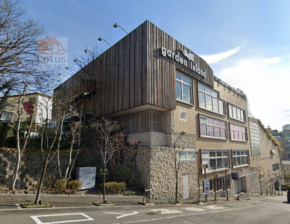 玉川高島屋ショッピングセンターガーデンアイランド｜徒歩2分に「玉川高島屋ショッピングセンターガーデンアイランド」があります。