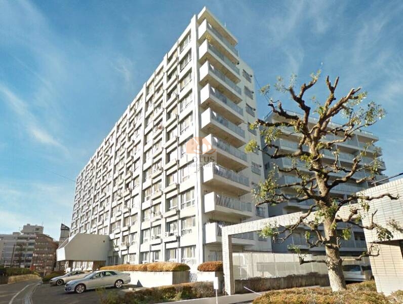 目白武蔵野マンション11 (1)｜目白武蔵野マンションは昭和42年築、8階建てのマンションです。明治通り沿いに立地します。