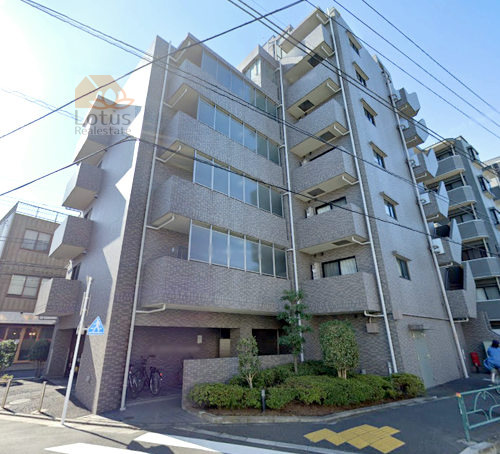 藤和シティホームズ鷺宮外観１｜藤和シティホームズ鷺宮は平成8年築、６階建てのマンションです。新青梅街道沿いの立地で、西武新宿線「鷺宮」駅から徒歩5分です。