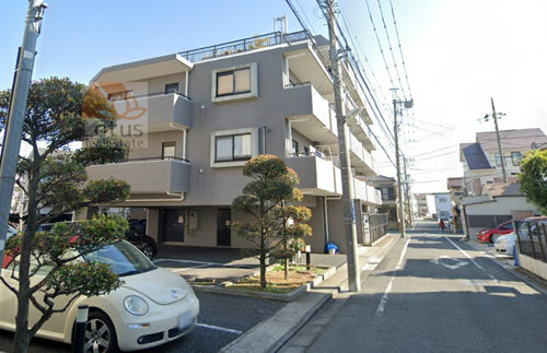 サントーア小岩は平成7年築、5階建てのマンションです。エレベーターはあります。京成小岩駅、総武線・小岩駅の2駅利用可です。