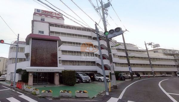 砧フラワーマンション外観４｜砧フラワーマンションは昭和51年築、6階建てのマンションです。