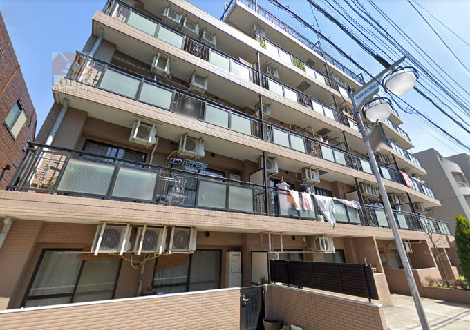 マイキャッスル東長崎外観１｜マイキャッスル東長崎は、1997年（平成 9年）に建てられた6階建てのマンションです。西武池袋線「東長崎」駅南口から商店街を通って徒歩3分、静かな住宅地に立地します。