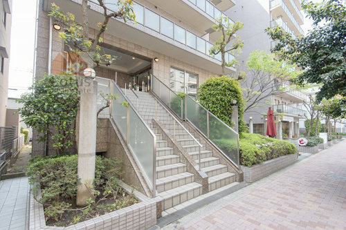 三軒茶屋シティハウスエントランス２｜エントランスです。