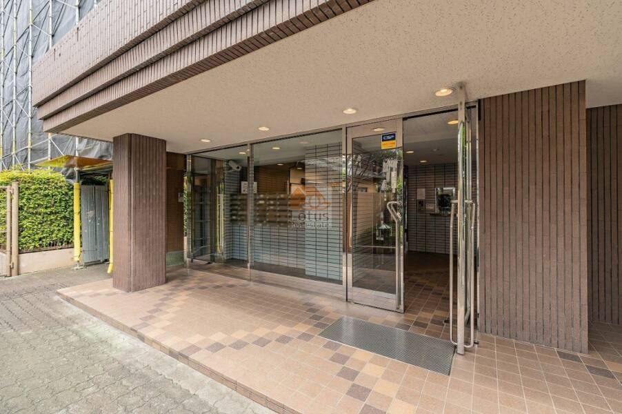 ネオマイム墨田鐘ヶ淵エントランス１