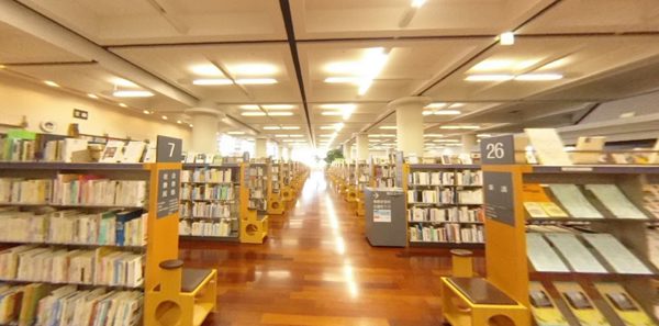 葛飾区立 中央図書館｜3階には「葛飾区立 中央図書館」があります。