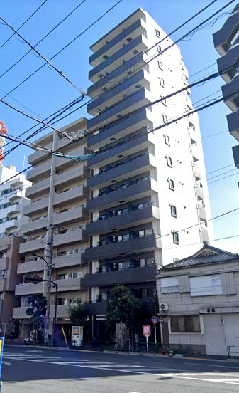 ヴェルステージ南千住外観２｜ヴェルステージ南千住は平成２２年築、１４階建てのマンションです。明治通り沿いに立地します。
