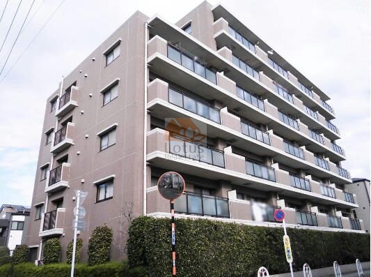 ファミール梅島外観２｜ファミール梅島は、平成10年築、7階建てのマンションです。