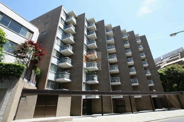 青山コーポラス外観４｜青山コーポラスは、青山学院大学の東側に立地します。