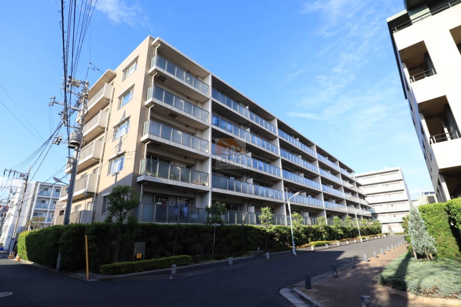 ローレルコート新小岩外観1｜ローレルコート新小岩は平成19年築、6階建のマンションです。