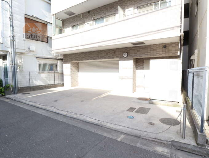 蔵前アムフラット２共用部4｜居住者のみ西側からも出入りができます。