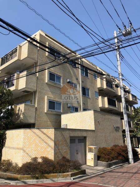 ライオンズマンション杉並堀ノ内外観１｜ライオンズマンション杉並・堀ノ内は、1982年（昭和57年） 6月に建てられた5階建てのマンションです。