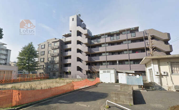 レーベンハイム西新井参番館外観１｜レーベンハイム西新井参番館は平成１１年築、６階建てのマンションです。日暮里・舎人ライナー「扇大橋」駅、「高野」駅から徒歩５分圏内です。