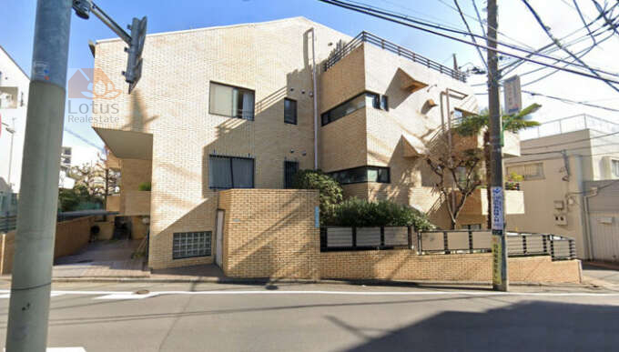 松原ハイデンス外観１｜松原ハイデンスは昭和56年築、４階建ての低層マンションです。小田急線「豪徳寺」駅、「梅ヶ丘」駅が利用可です。周辺は閑静な住宅街です。