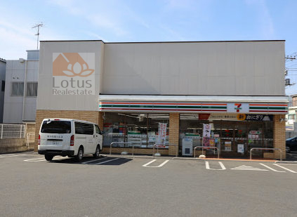セブン-イレブン 足立江北１丁目店｜徒歩1分に「セブン-イレブン 足立江北１丁目店」があります。駐車場があるので何かと便利です。