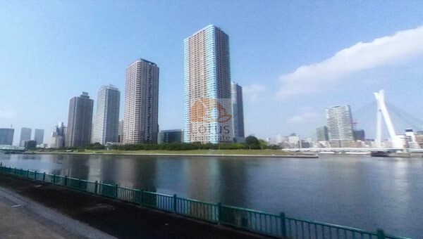 センチュリーパークタワー外観３｜センチュリーパークタワーはリバーシティ21地区の最北端、隅田川と晴海運河に囲まれた立地です。