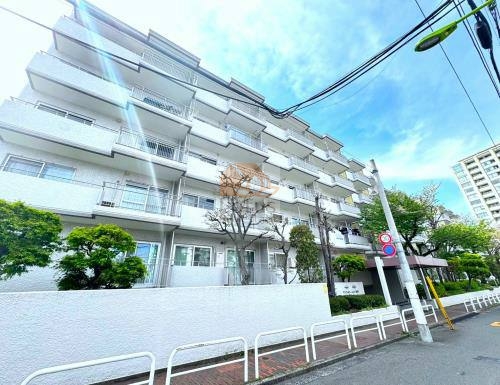 マンションニュー池尻外観１｜マンションニュー池尻は、昭和51年築、5階建てのマンションです。