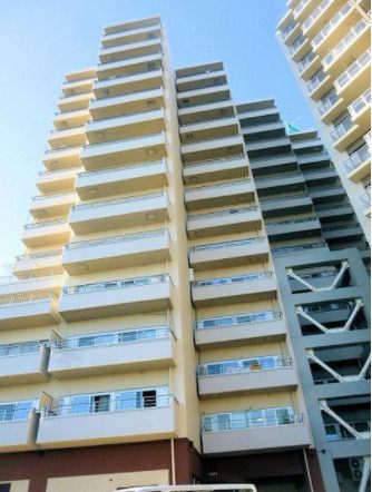古河松原マンション外観１｜古河松原マンションは昭和46年築、14階建てのマンションです。
