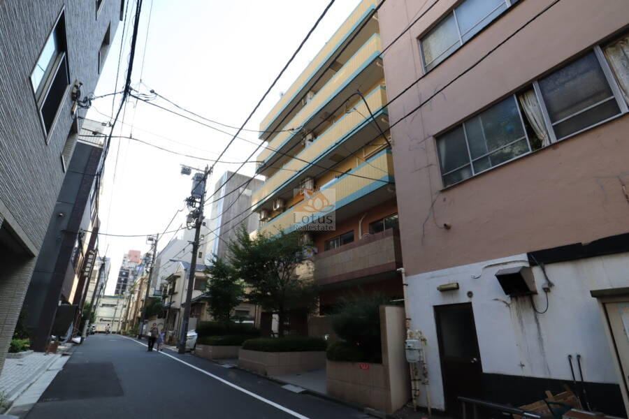 浅草橋アムフラット３外観1｜浅草橋アムフラット３は平成15年築、7階建てのマンションです。