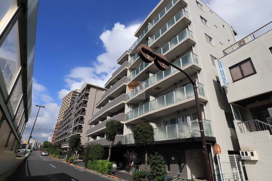 レグノスイート三軒茶屋外観2