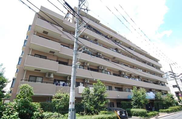 大島サンハイツ1｜大島サンハイツは平成７年築、８階建てのマンションです。都営新宿線「大島」駅、「東大島」駅の２駅が徒歩10分圏内です。