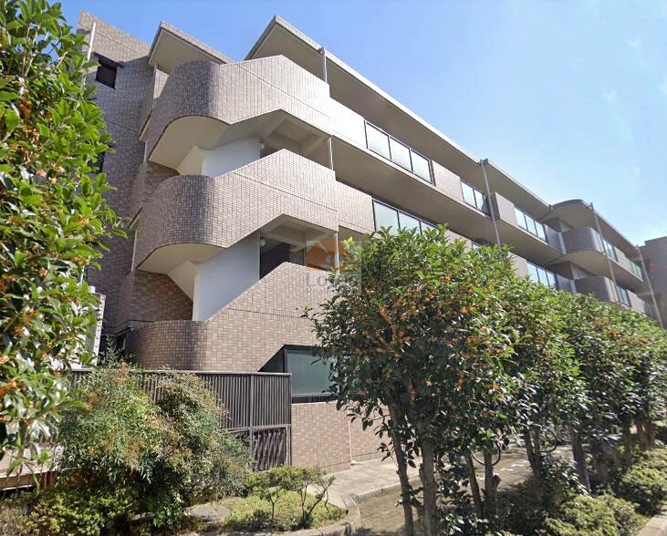 日神パレステージ志茂外観｜平成2年に建てられた日神パレステージ志茂は、中規模なマンションで全体の戸数は43戸です。