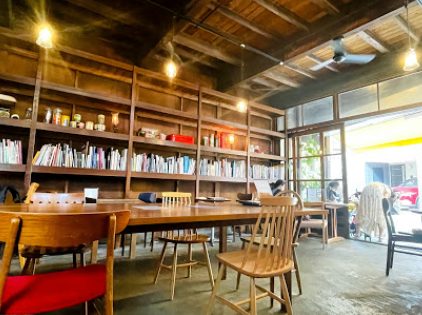 イリヤプラスカフェ｜徒歩１分に古民家カフェ「イリヤプラスカフェ」があります。