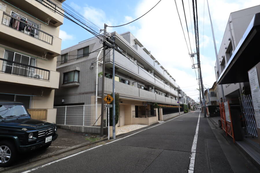 ドゥラール若林外観1｜ドゥラール若林は平成３年築、４階建てのマンションです。