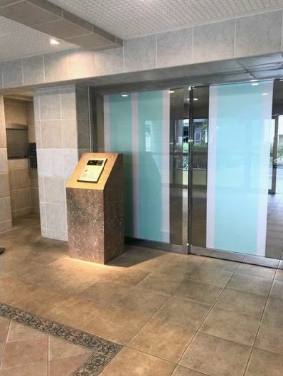 浅草橋アムフラット３エントランス｜エントランスはオートロック完備、宅配ボックスもあります。