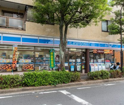 ローソン 松江三丁目店｜船堀街道沿いの「ローソン 松江三丁目店」まで徒歩2分です。