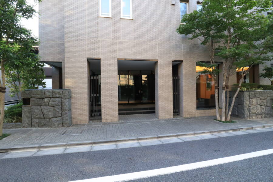 ザパークハウス学芸大学四季の杜エントランス2｜こちらがエントランスです。