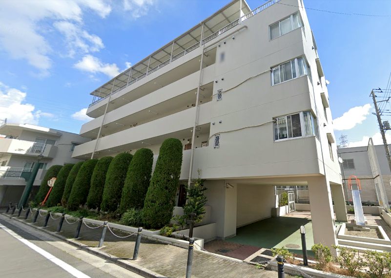 グリーンパーク綾瀬リバーサイド外観２｜グリーンパーク綾瀬リバーサイドは昭和62年築、8階建てのマンションです。