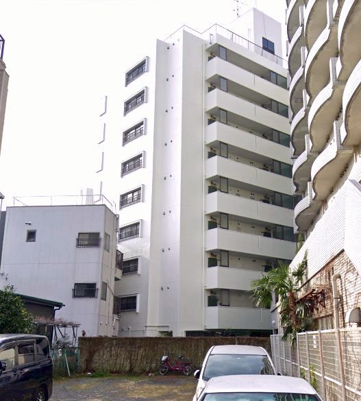 京成小岩グリーンプラザ外観２｜京成小岩グリーンプラザは、駅から徒歩1分の便利な場所に位置する9階建てのマンションです。