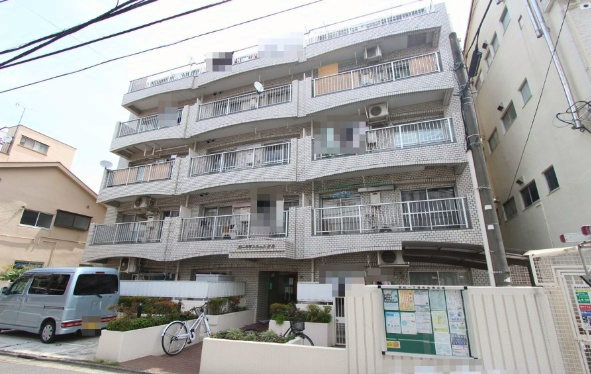 ストークマンション高松外観１｜ストークマンション高松は昭和５８年築、５階建てのマンションです。