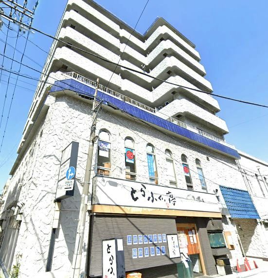 仲町山屋マンション外観５｜門前仲町駅から徒歩２分です。商店街が近く便利です。