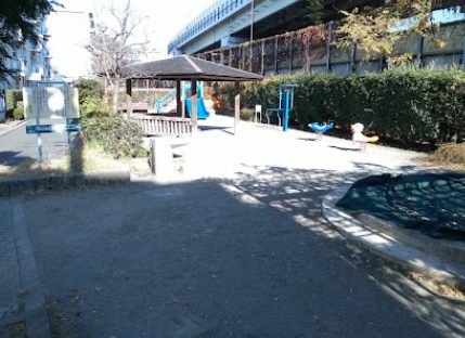 玉川四丁目広場｜徒歩1分に「玉川四丁目広場」があります。