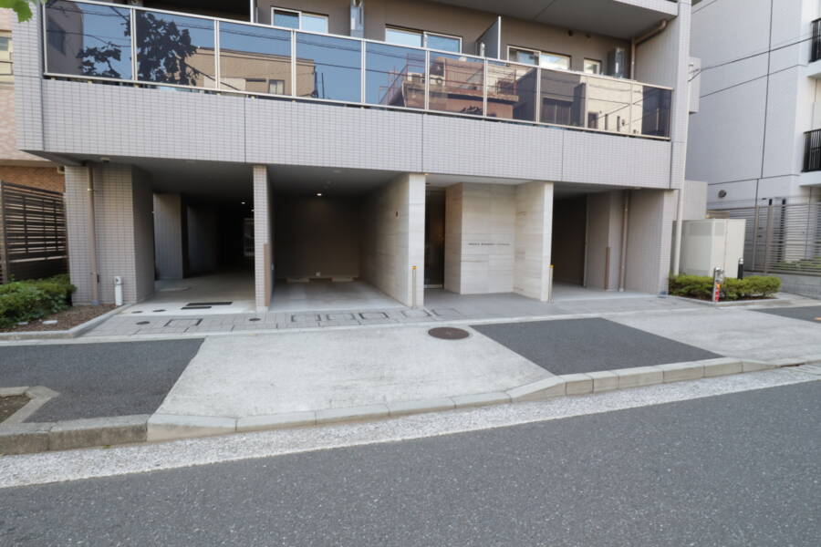 クレイシア両国カルミナエントランス