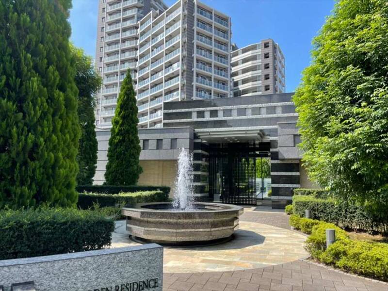 クレストガーデンレジデンス外観1｜共用施設も充実しています。