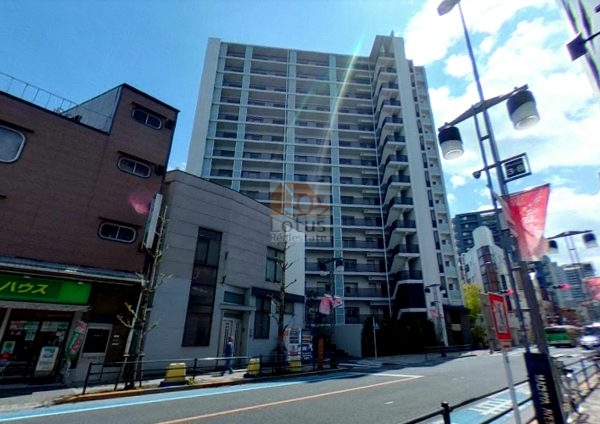 パークホームズ町屋外観３｜パークホームズ町屋は平成27ねんちく、15階建てのマンションです。