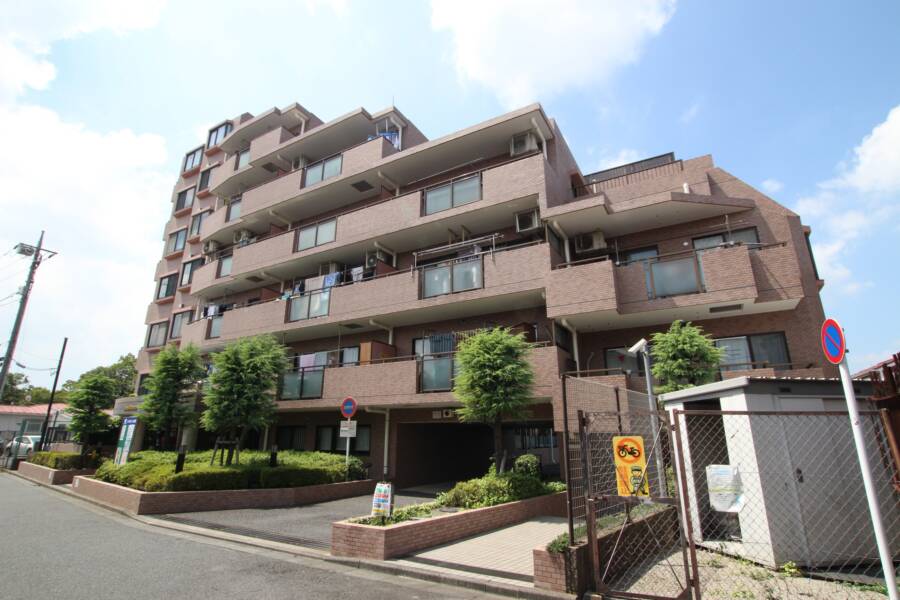 ライオンズマンション小岩大杉公園外観４｜ライオンズマンション小岩大杉公園は平成７年築、７階建てのマンションです。