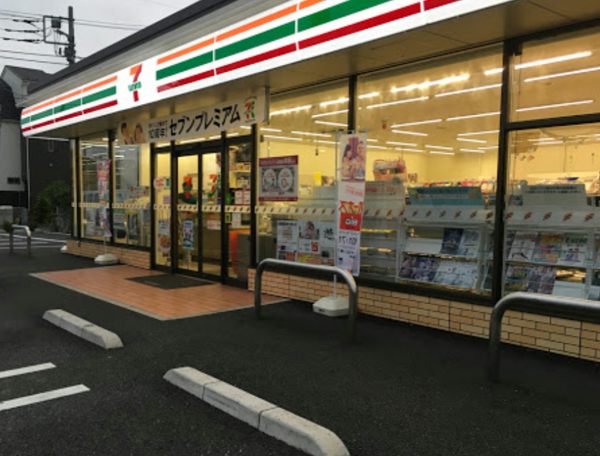 セブン-イレブン 江戸川松江４丁目店600｜徒歩2分に「セブン-イレブン 江戸川松江４丁目店」があります。